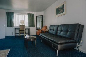 La Hacienda Motel